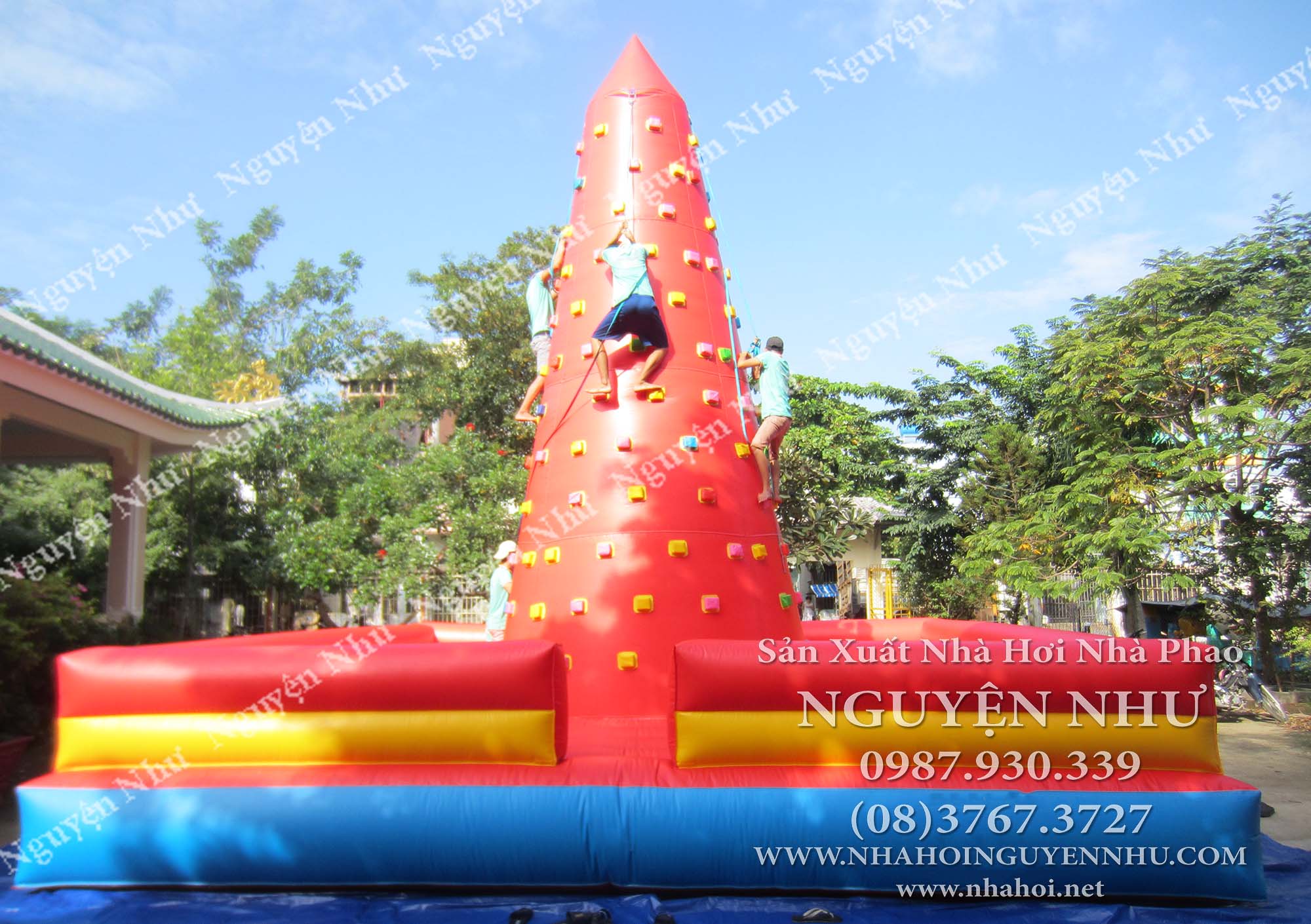 nha hoi nha phao leo nui -015